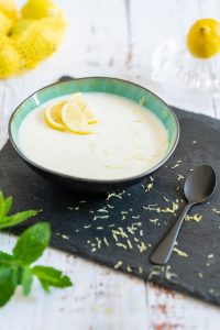 Zitronencreme mit Zitronenschale – Foodfotograf Hamburg