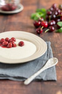 Griesbrei mit Kirschen – Foodfotograf Hamburg