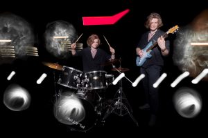 Experimentelle Langzeitbelichtung mit Schlagzeuger und Gitarrist – Musikfotograf Hamburg